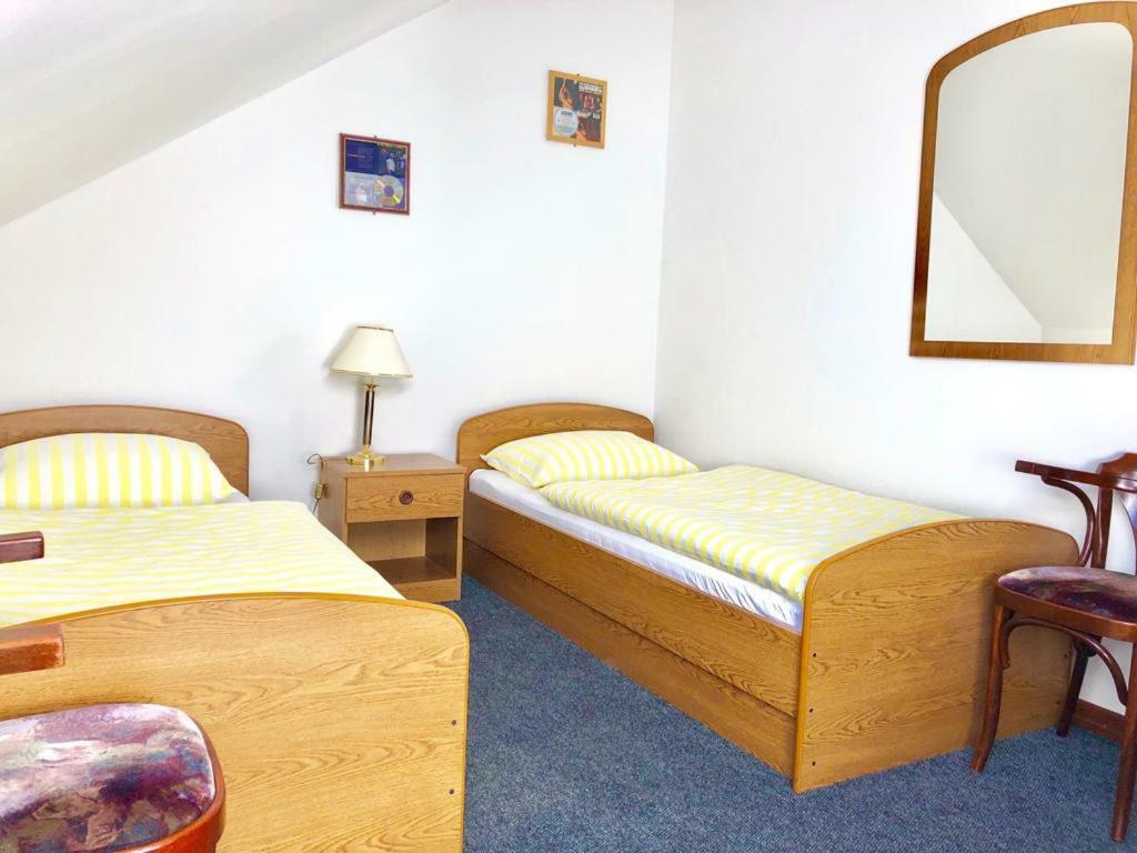 Hard Rock Rooms For Two Livno Eksteriør billede
